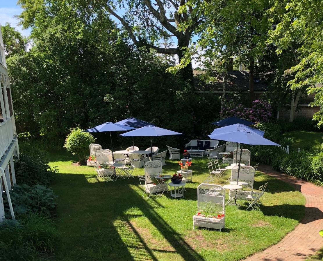 Queen Anne Inn Чатъм Екстериор снимка