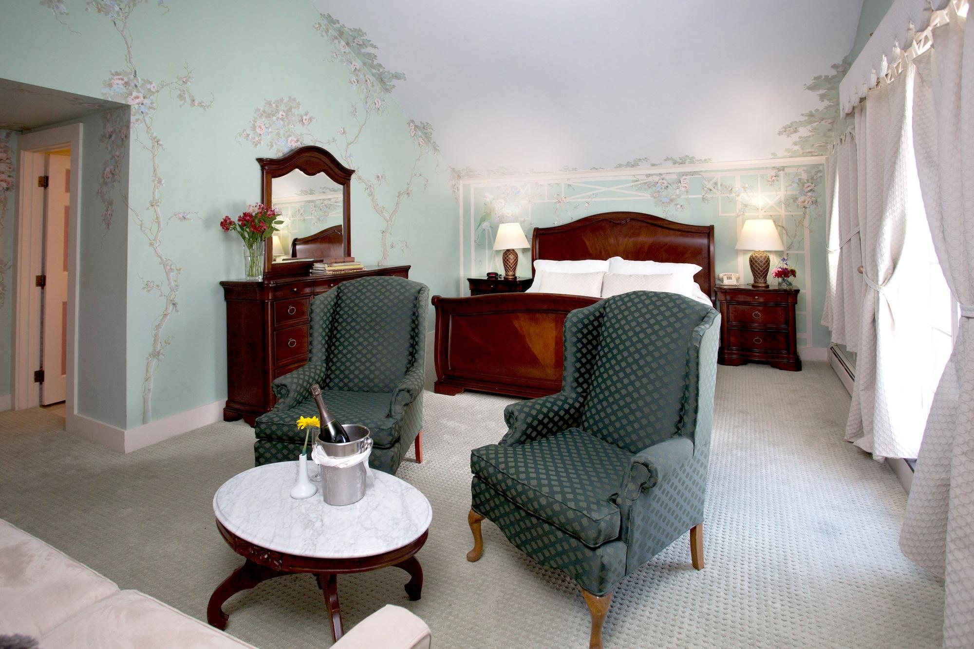 Queen Anne Inn Чатъм Екстериор снимка