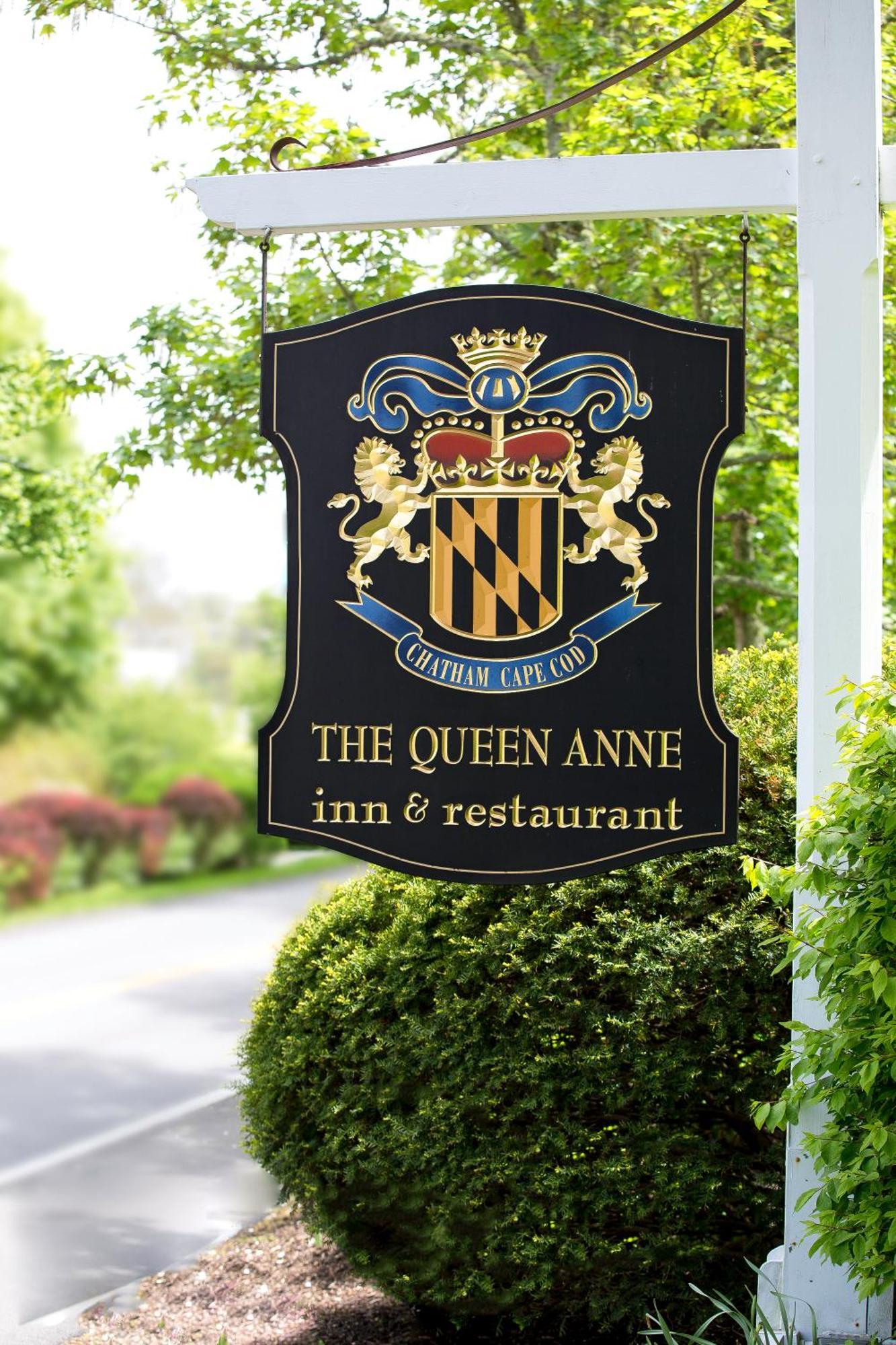 Queen Anne Inn Чатъм Екстериор снимка